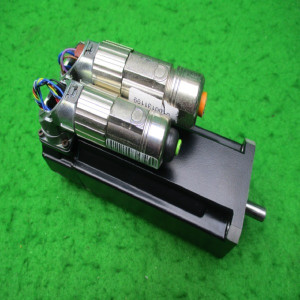 10424/서보모터/AM3024-0D00-0000/BECKHOFF